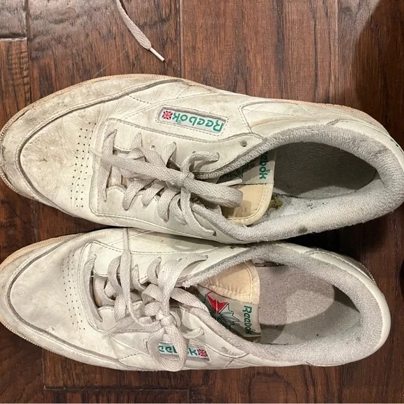 Reebok White Athletic Shoes (beaters) - Picture 1 of 4